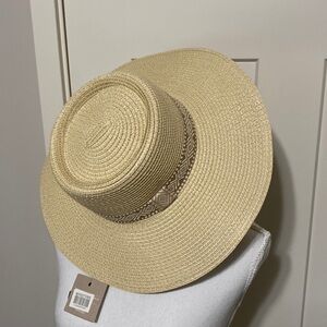 NWT Maui Coast Banded Styline Beige Straw Hat!